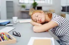 A power nap is a short sleep that terminates before the occurrence of deep sleep and is intended to quickly revitalise you.