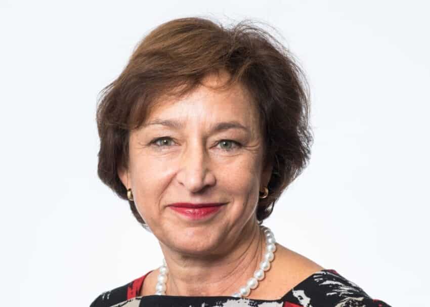 Professor Amanda Kirby