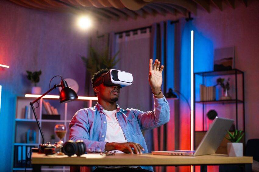 In the past few years, virtual reality (VR) has moved beyond just being a fun thing for gaming and entered the world of education with a bang. VR isn't just about playing games anymore; it's become a serious tool for learning.